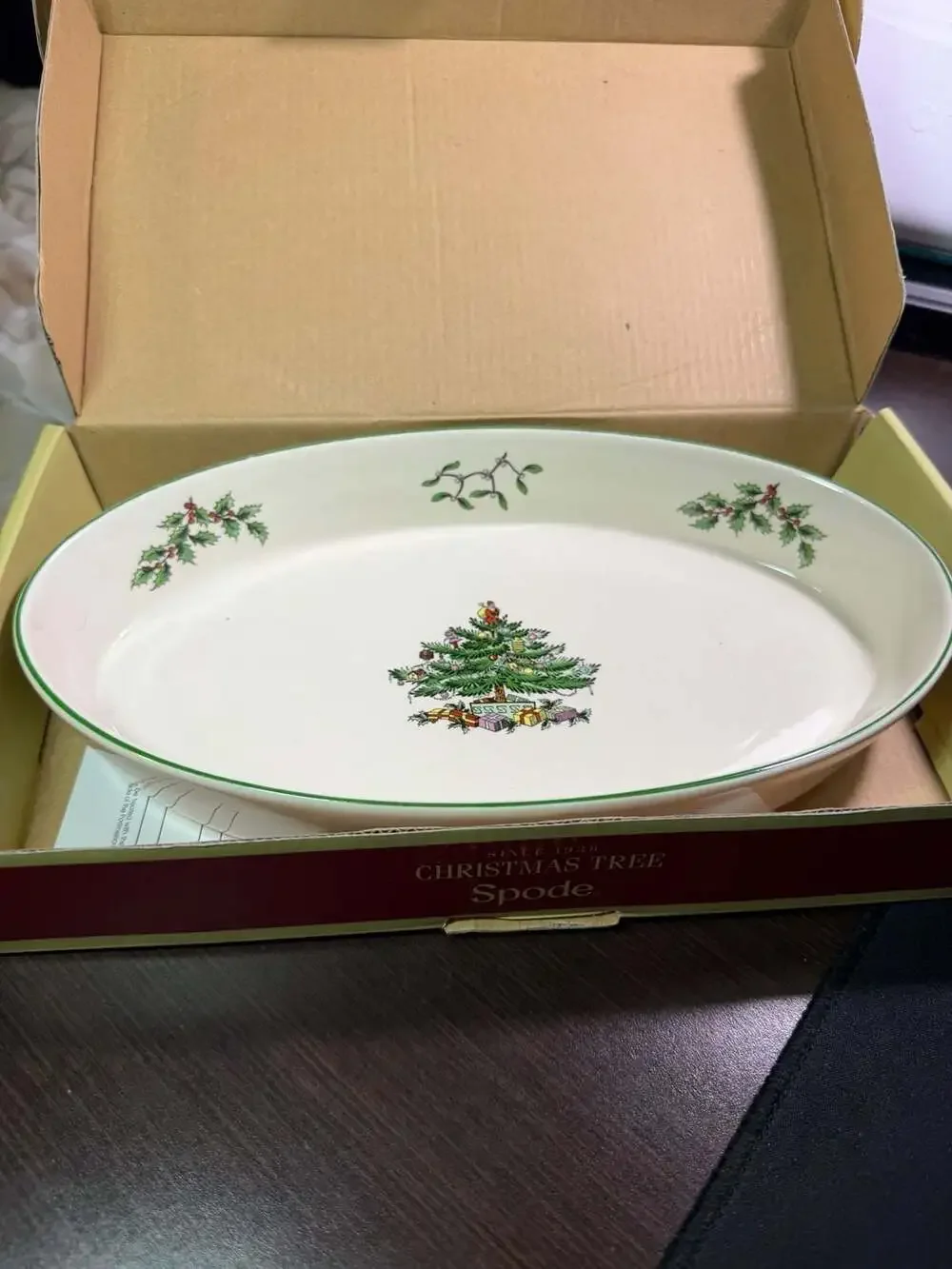 Spode Christmas Tree Collection Oval Baking Dish